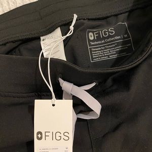 Figs Nursing Scrub Joggers - New with tags